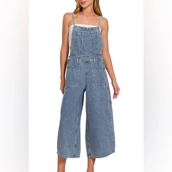 NWT Wide Leg Crop Cropped Medium Washed Denim Adjustable Strap Jean Overalls - Picture 7 of 11